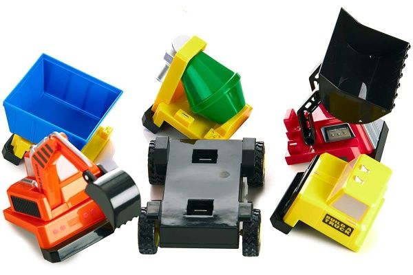 Игрушка-конструктор Popular Playthings Build-A-Truck (бетономешалка, грузовик, бульдозер, экскаватор) PPT-60401