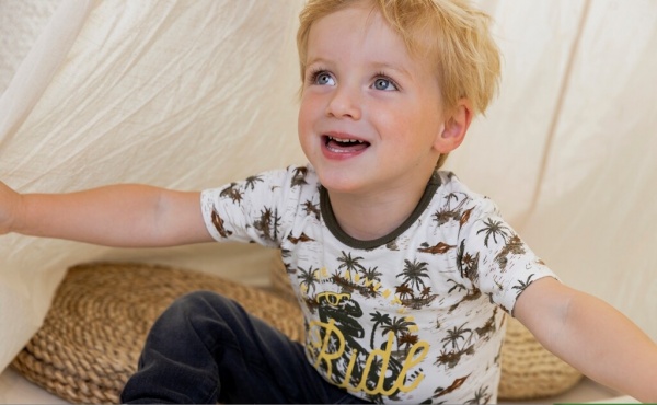 Футболка для мальчиков Dirkje р.92 белый из хаки T46619-35 