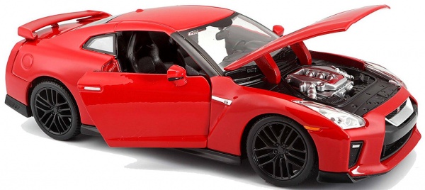 Автомодель Bburago 1:24 Nissan GT-R (в ассортименте)