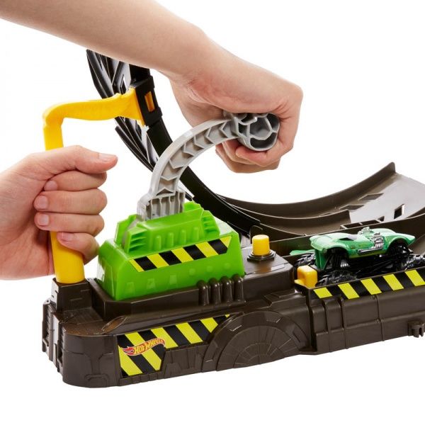 Трек Hot Wheels Монстро-петля GKY00