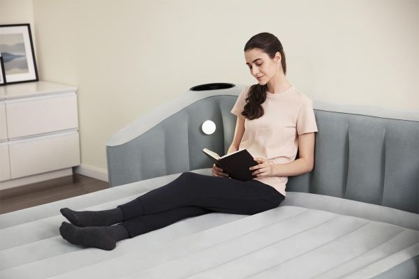 Ліжко надувне Bestway Queen з вбудованим електронасосом 233х196 см бежевий