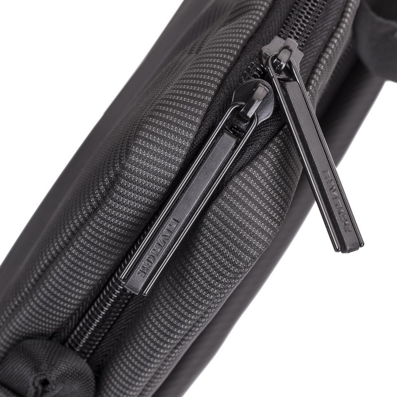 Сумка для ноутбука RivaCase 8730 15.6