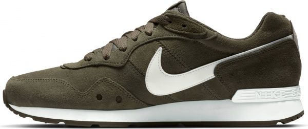 Кроссовки Nike Nike Venture Runner Suede CQ4557-300 р.US 11 зеленый