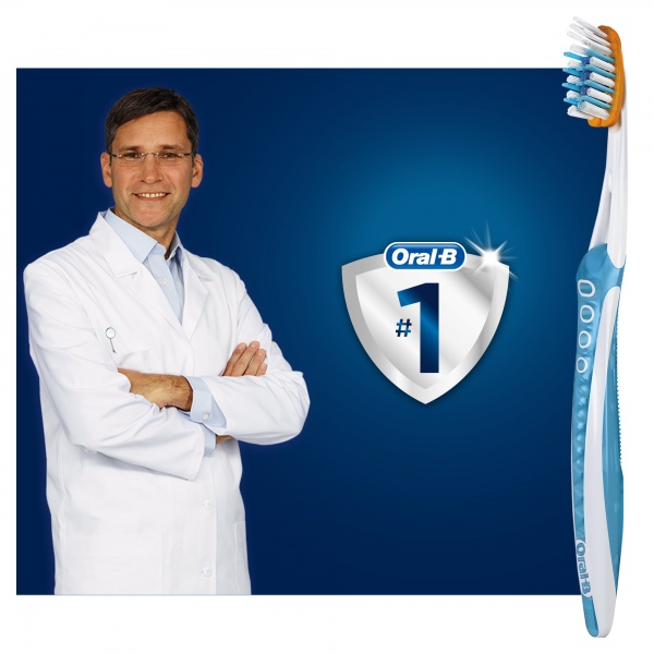 Зубная щетка Oral-B Pro-Expert Pro-Flex средней жесткости 1 шт.