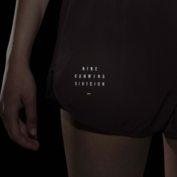 Шорти Nike W NK RUN DVN TEMPO LX SHORT DD5328-646 р. L бордовий