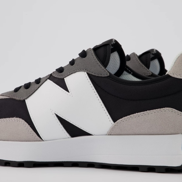 Кроссовки New Balance MS327BD р.US 9,5 черно-серый