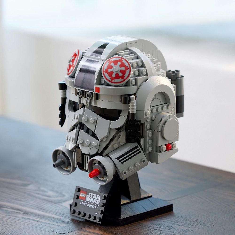 Конструктор LEGO Star Wars Шлем водителя AT-AT 75429