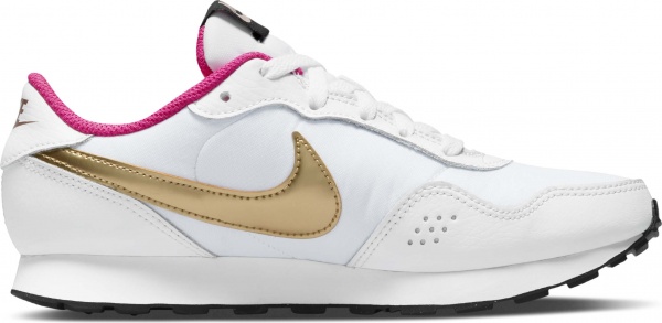 Кроссовки Nike MD Valiant CN8558-105 р.US 7Y белый