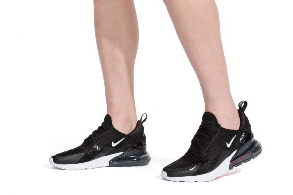 Кроссовки Nike Air Max 270 AH8050-002 р.44,5 черный