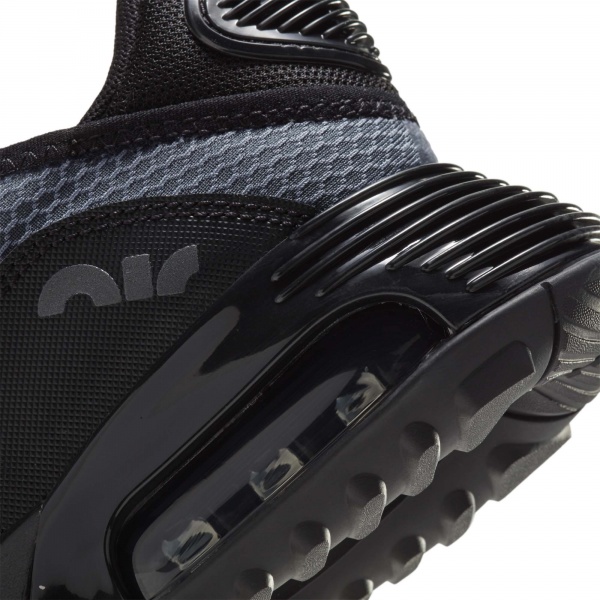 Кросівки Nike CJ4066-001 р.US 4,5Y чорний