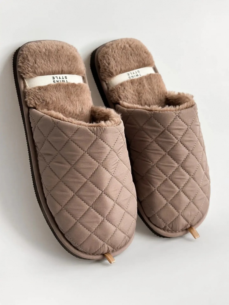 Тапки домашние Twins HS-LUX стеганные 15885 р.41/41 коричневый