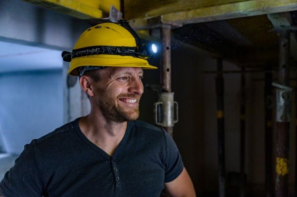 Фонарик на голову Brennenstuhl Lux Premium SL400AF с инфракрасным датчиком