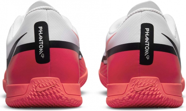 Футзальне взуття Nike Phantom GT2 Club IC DC0829-167 р.US 8 білий