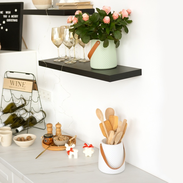 Ваза пластиковая MVM DH-FLOWERS-10 WHITE 17,5 см 