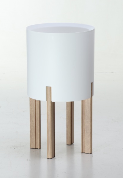 Горщик пластиковий Mondum Медітеранео 40x45x28 см (ніжки срібні/ коричневі) круглий 28 л білий 