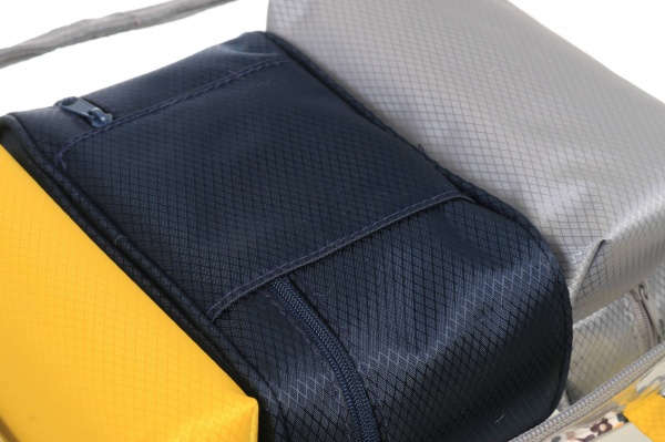 Набор косметичек AVL 36017 разноцветный 