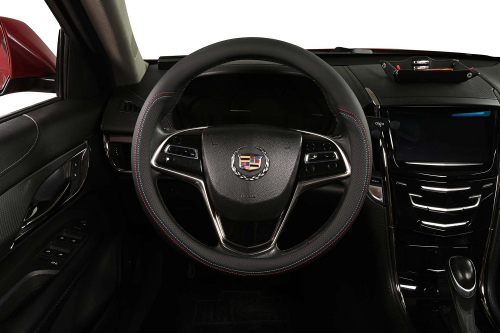 Чехол на руль Auto Assistance GP2111 M (37-39 см) черный