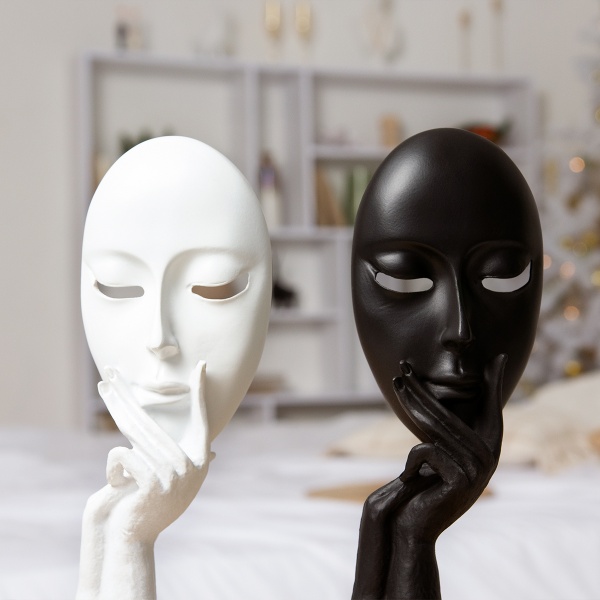 Статуетка DH-ST-03 Black Маска МВМ
