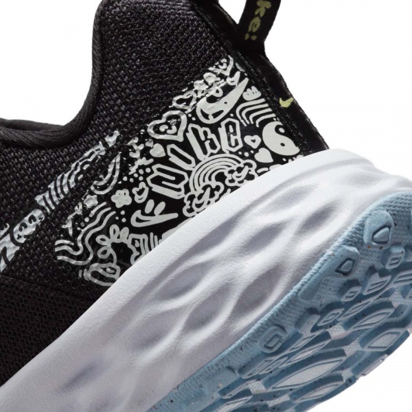 Кроссовки Nike REVOLUTION 6 NN JP DV3182-001 р.32 черный