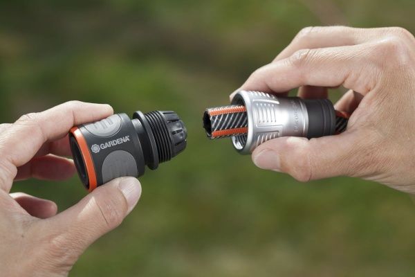 Коннектор Gardena Premium Plus 13 мм 1/2 18255-20