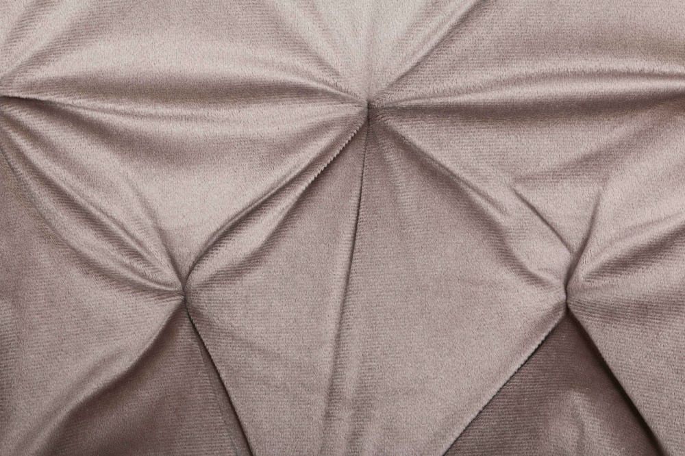 Крісло Центр Меблів Amanda 56х60х83 см оксамит HLR-7 світло-бежевий / чорний