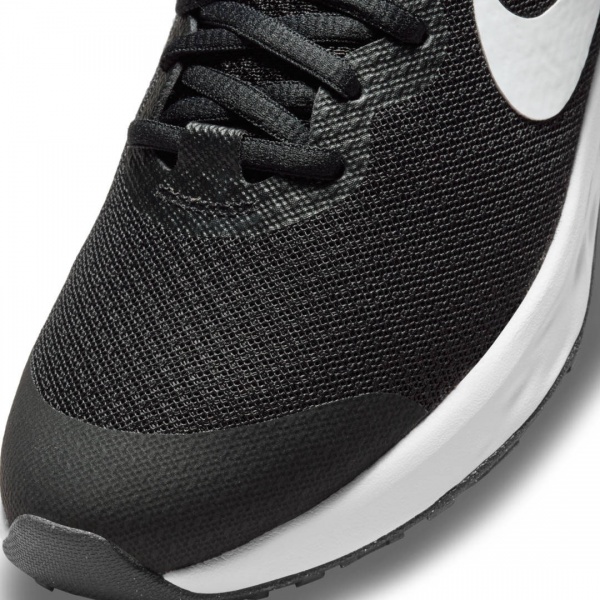 Кроссовки Nike NIKE REVOLUTION 6 DD1096-003 р.39 черный