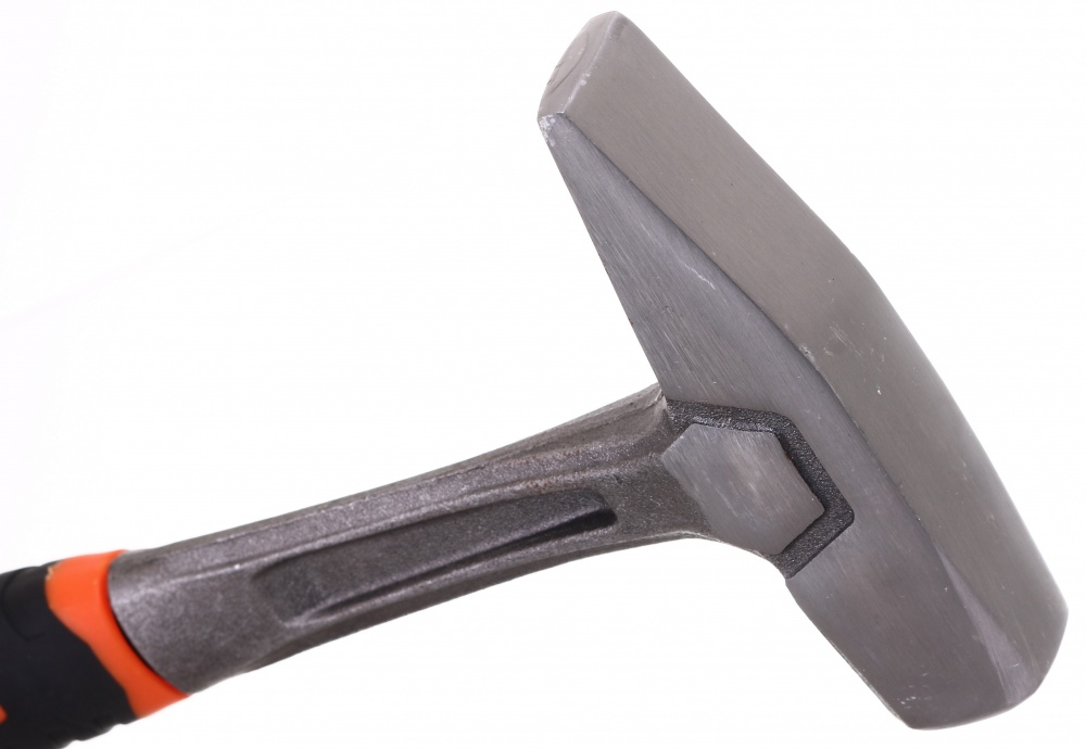 Молоток слюсарний Montero монолітний 500 г MN-MMH0500