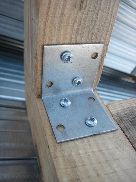 Кутник перфорований Profstal рівносторонній 40x40x40 мм 2,5 мм