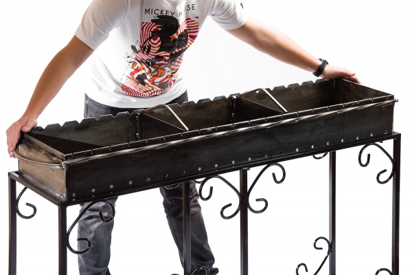 Мангал Metalzavod M20-4D на 20 шампуров 4 мм с дровником