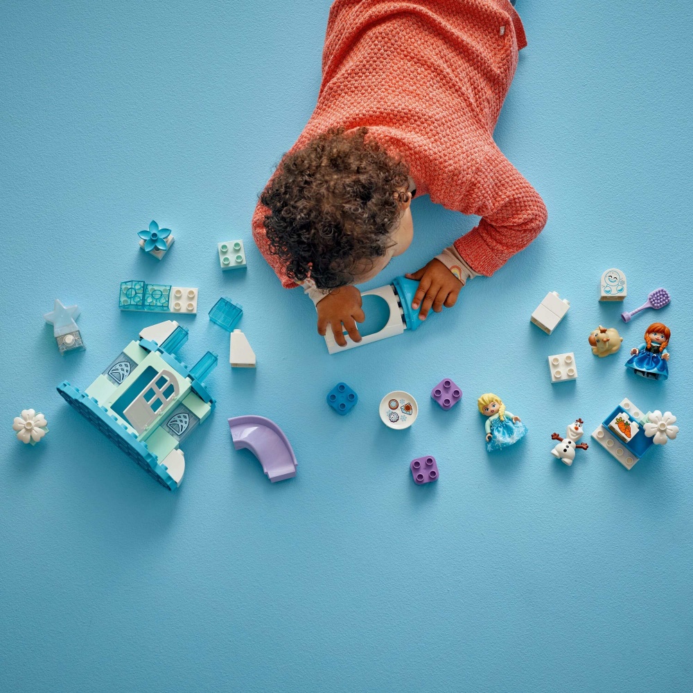 Конструктор LEGO DUPLO Disney Вечірка у крижаному палаці Ельзи та Анни 10455