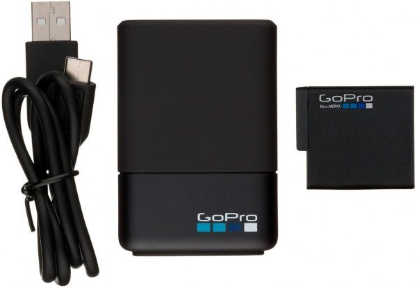 Зарядное устройство GoPro для двух аккумуляторных батарей HERO 6/7/8 Dual Battery Charger + Battery (AJDBD-001-EU) 