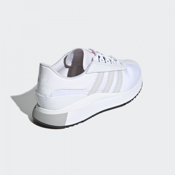 Кроссовки Adidas SL FASHION W EG6846 р.7 белый