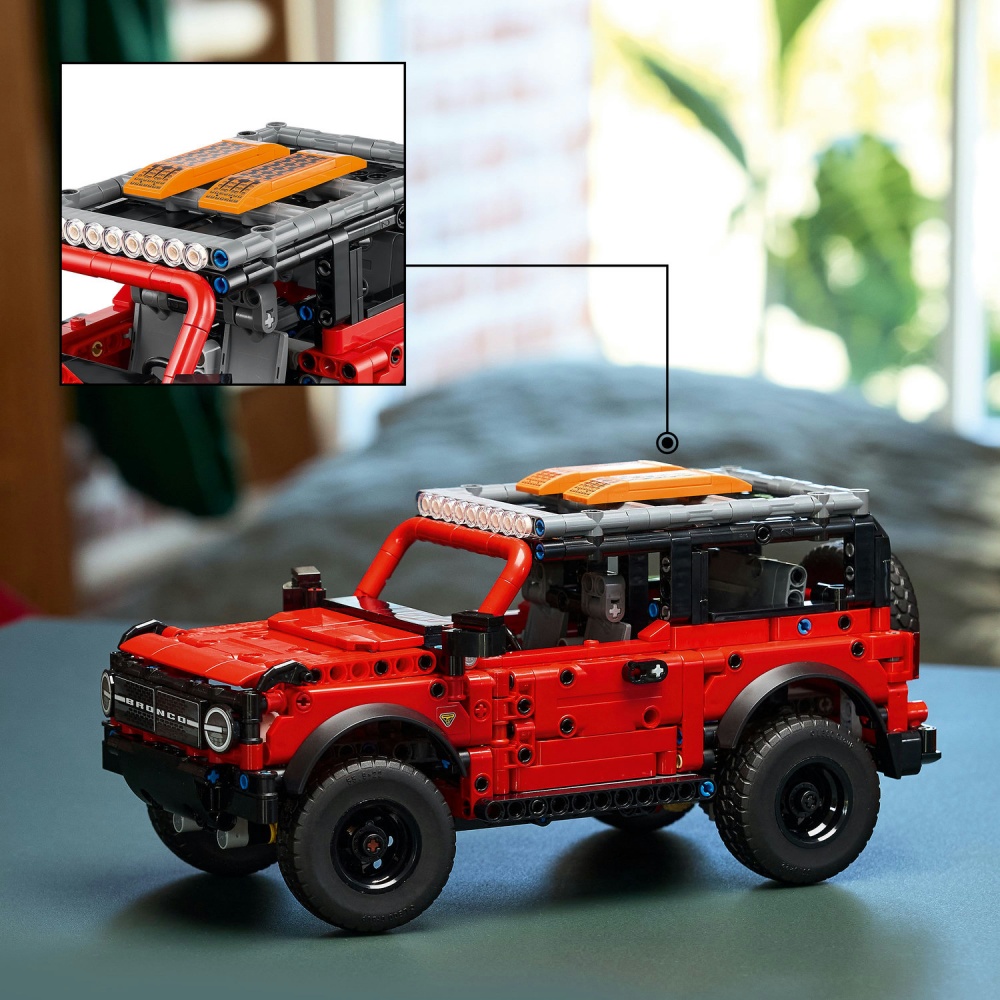 Конструктор LEGO Technic Внедорожник Ford Bronco® 42213