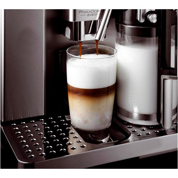 Кавоварка Delonghi ESAM6700