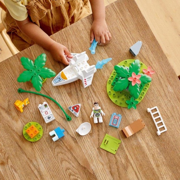 Конструктор LEGO DUPLO Базз Рятівник і космічна місія 10962