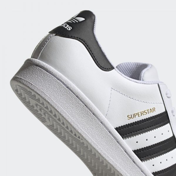 Кроссовки Adidas SUPERSTAR W FV3284 р.4,5 белый