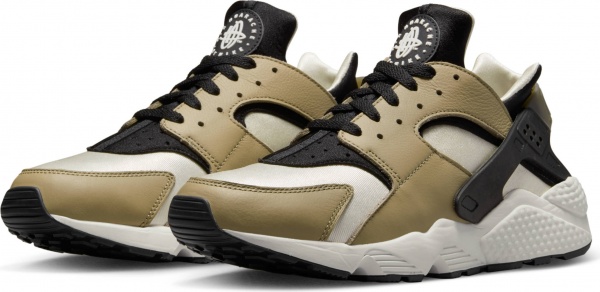 Кроссовки Nike NIKE AIR HUARACHE DD1068-007 р.47,5 коричневый