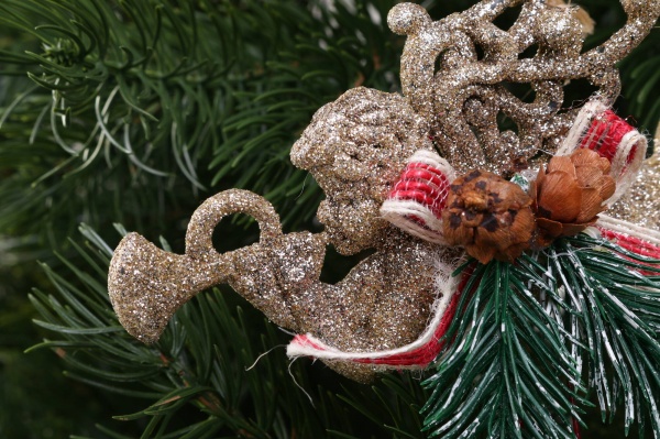 Декоративная подвеска Ангел с декором 13x9 см HF20Y2-11 золотой