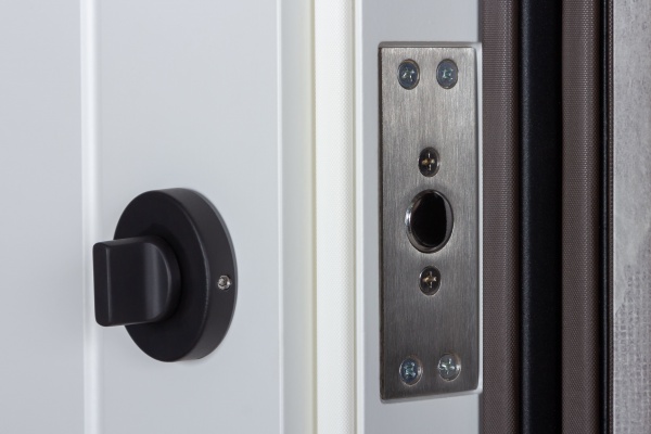 Дверь входная Булат К-8 (квадро) 540/249 wavestone grey / белый супермат 2050x950 мм правая