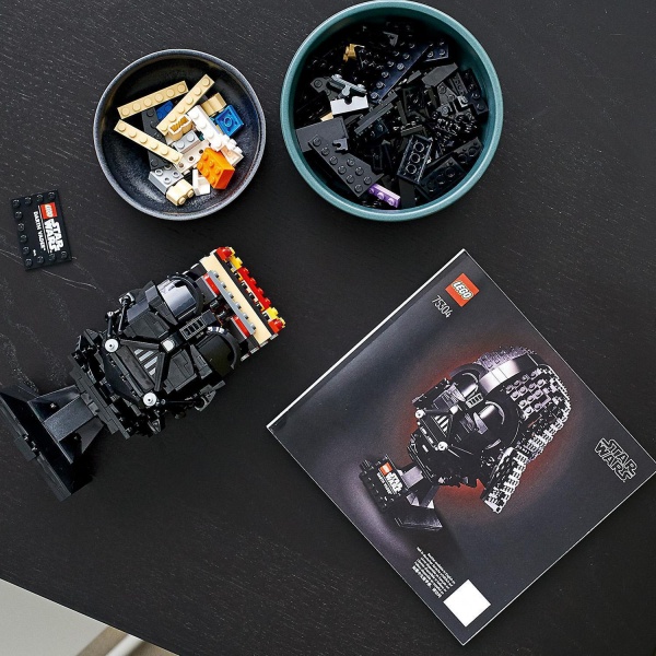 Конструктор LEGO Star Wars Шлем Дарта Вейдера 75304