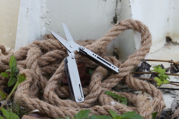 Мультитул Roxon со сменными битами, серый M3