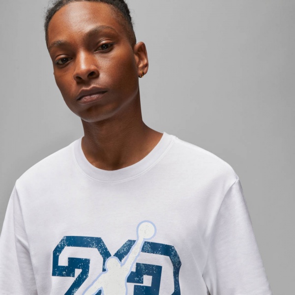 Футболка Nike M J FLT ESS JM SS CREW FB7394-100 р.M білий