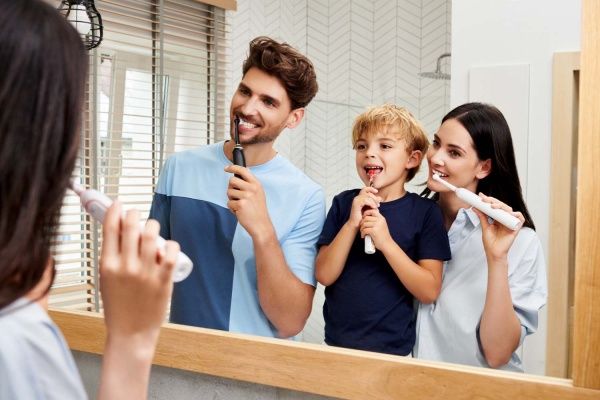 Електрична зубна щітка Oral-B Braun Genius X/D706.513.6X Midnight black