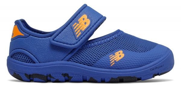 Сандалии New Balance IO208RB2 р. US 9 синий