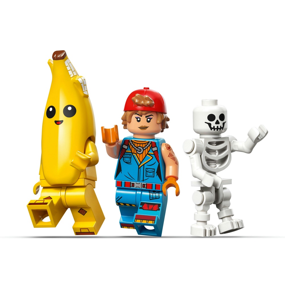Конструктор LEGO Fortnite Лагерь Peely и Sparkplug 77075