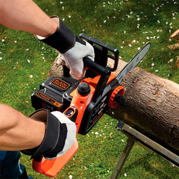 Электропила Black+Decker GKC1825L20
