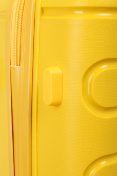 Чемодан 41 л желтый XY22100 50х36х23 ABS 