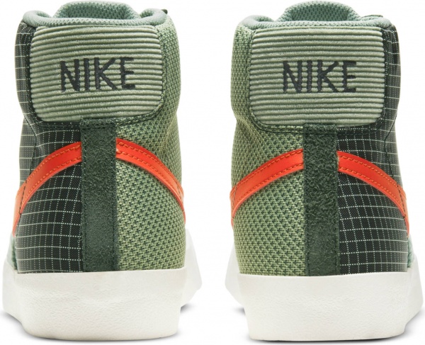 Кросівки Nike Blazer Mid '77 Patch DD1162-300 р.US 8,5 зелений