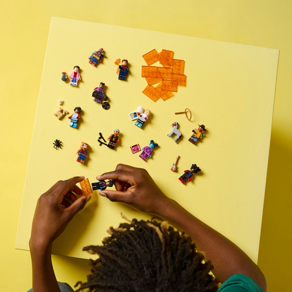 Конструктор LEGO Minifigures Человек-паук: Сквозь Вселенную 6526894