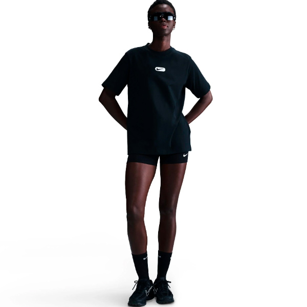 Футболка Nike W NSW CLUB SS TEE OC SWOOSH HQ1698-010 р.M чорний